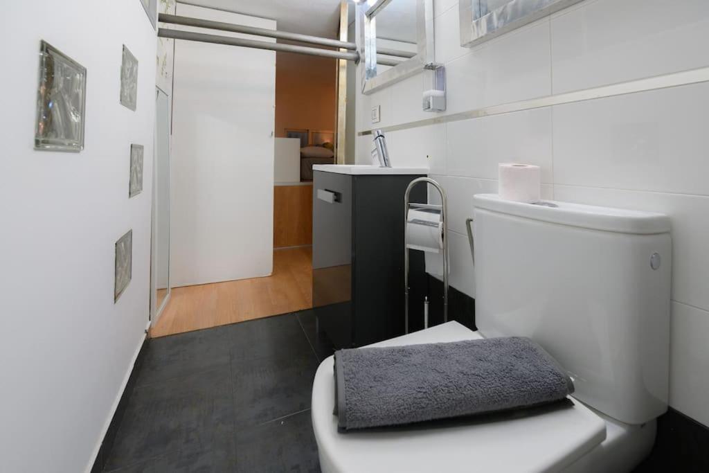 Encantador Apartamento Temporal Centrico Con Patio Privado Mpe51 Apartment Мадрид Екстериор снимка