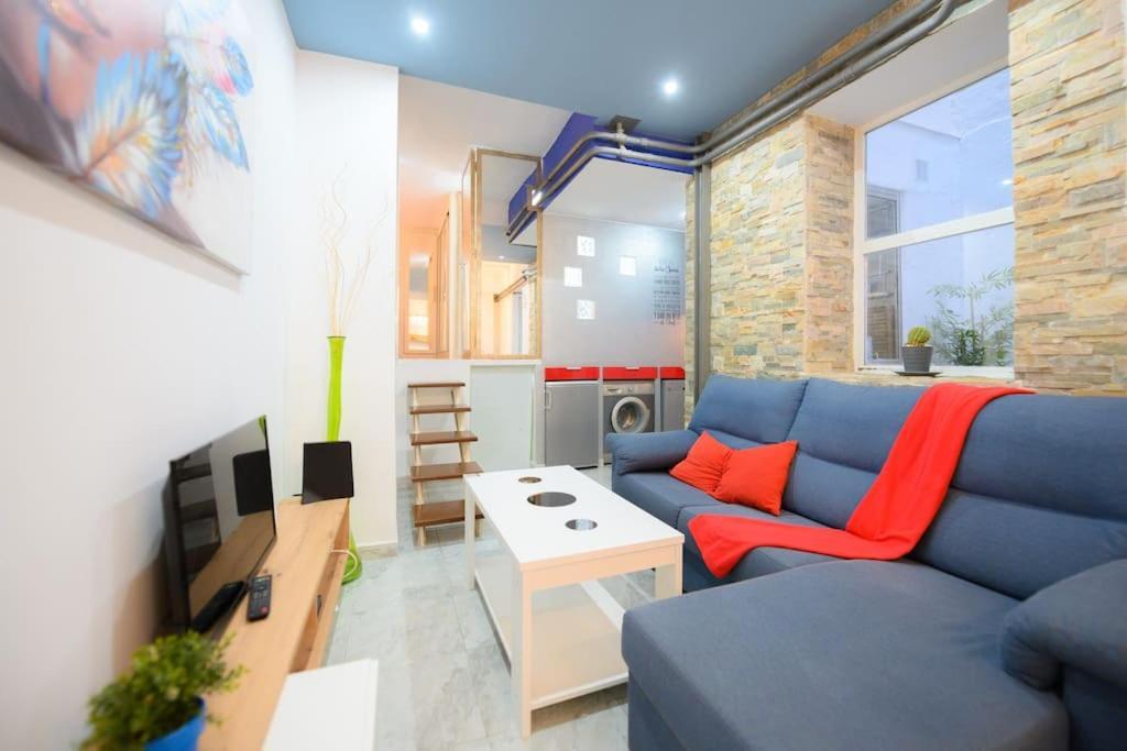 Encantador Apartamento Temporal Centrico Con Patio Privado Mpe51 Apartment Мадрид Екстериор снимка
