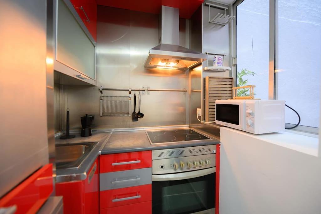 Encantador Apartamento Temporal Centrico Con Patio Privado Mpe51 Apartment Мадрид Екстериор снимка